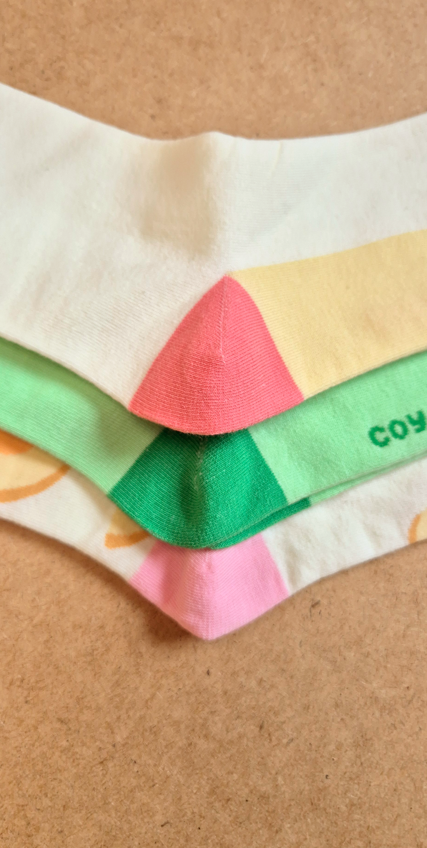 Coy Pup Women's Socks